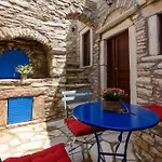 Petrino House Дом отдыха *
