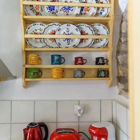 Petrino House * Apérathos