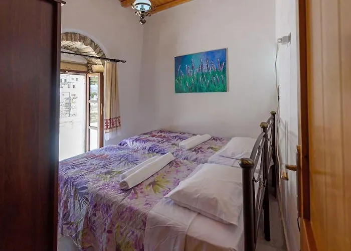 Petrino House Apérathos